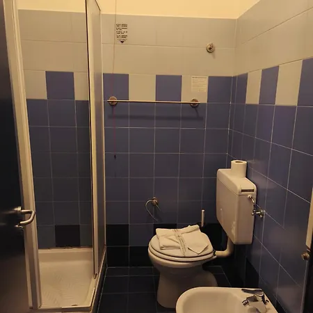 None Holiday Hotel Szálloda None