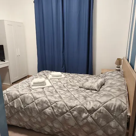 호텔 None Holiday Hotel 논