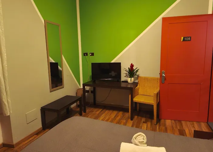 None Holiday Hotel 호텔 논